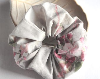 Vintage floral cotton hair scrunchie