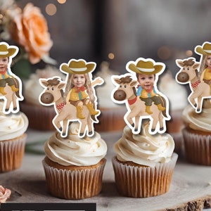 Topo de cupcake de rodeio personalizado com foto de rosto, toppers de cupcake de cowboy, decoração de festa de aposentadoria de cowgirl, oeste selvagem, meu primeiro rodeio