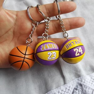 Lot De 10 Porte-clés Basket-ball – Mini Ballons Réalistes En Alliage Et PU | Cadeaux Pour Fans De Sport, Enfants, Anniversaire Et Sac à Dos