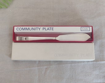 Vintage Oneida Community Plate Butter Spreader - Coronation / Hampton Court Pattern in Original Box