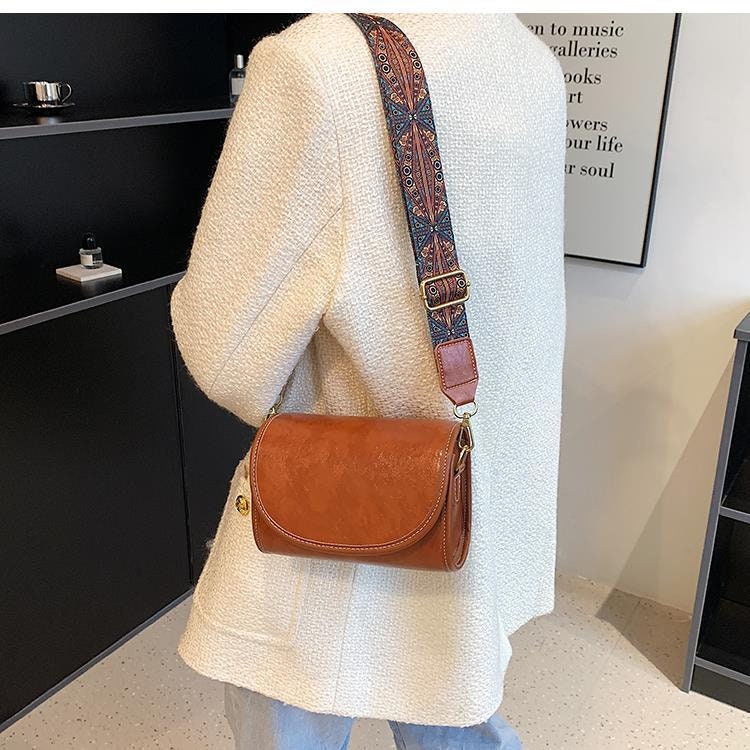 LBiayion Wide Strap Stylish Crossbody Bags, This crossbody bag is made of  premium vegan Pu leather Whatever You' Re Doing, You Know That Your  Belongings Are Safe And Right At Your Fingertips.…
