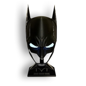 Ben Affleck Batman 3D printed wearable cosplay mask with LED lights, perfect for Halloween, cosplay events, and Batman fans. Handcrafted detailed mask, lightweight and comfortable for costume parties and fan collections. Great gift for superhero lovers.