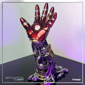 Lampa biurkowa Iron Man Gauntlet z zestawem LED, przegubowa, drukowana w 3D, zestaw figurek, model figurki, dekoracja sypialni, lampa stołowa, latarnia