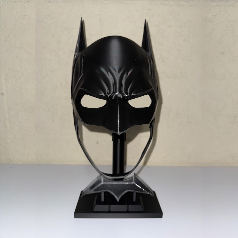 Ben Affleck Batman 3D printed wearable cosplay mask with LED lights, perfect for Halloween, cosplay events, and Batman fans. Handcrafted detailed mask, lightweight and comfortable for costume parties and fan collections. Great gift for superhero lovers.