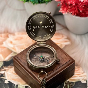 Engraved Personalized Compass, Wedding Gift Compass, Birthday gift for Him, Custom Engraved Compass, Gift for your Loved ones, Christmas