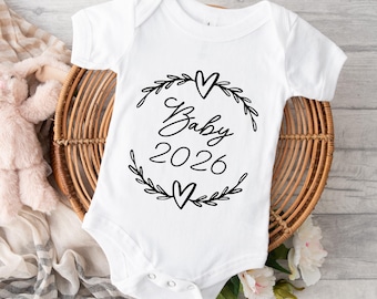 Announce pregnancy. Baby bodysuit. Bodysuit gift. Baby birth gift. Announce pregnancy with a bodysuit. Baby 2025. Baby 2026.