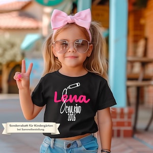 Camiseta para Escolar 2026 - Con Nombre a Elegir - Personalizada - Regalo de Vuelta al Cole para Niños y Niñas - Escolar - 2026 - Primer Día de Clases