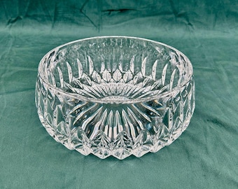 チェコのボヘミアンのクリスタルカットガラスボウル 約20cm 素晴らしい重厚な鉛クリスタルカットガラスボウル、直径20cmの大きな丸