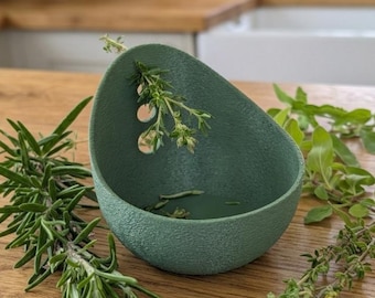 3D Printed Herb Stripper Kitchen Gadget – Time-Saving Leaf Remover Tool