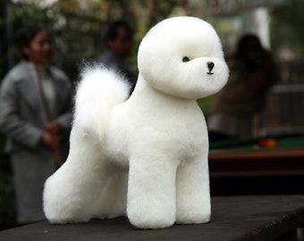 Parrucca per cane modello Bichon Frisé con pelo artificiale corpo intero competizioni creative pratica di tosatura con peli di cane finti