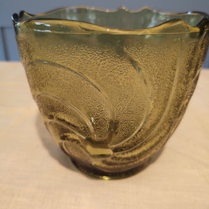 E.O. Brody Co. Emerald green texture swirl pattern vase