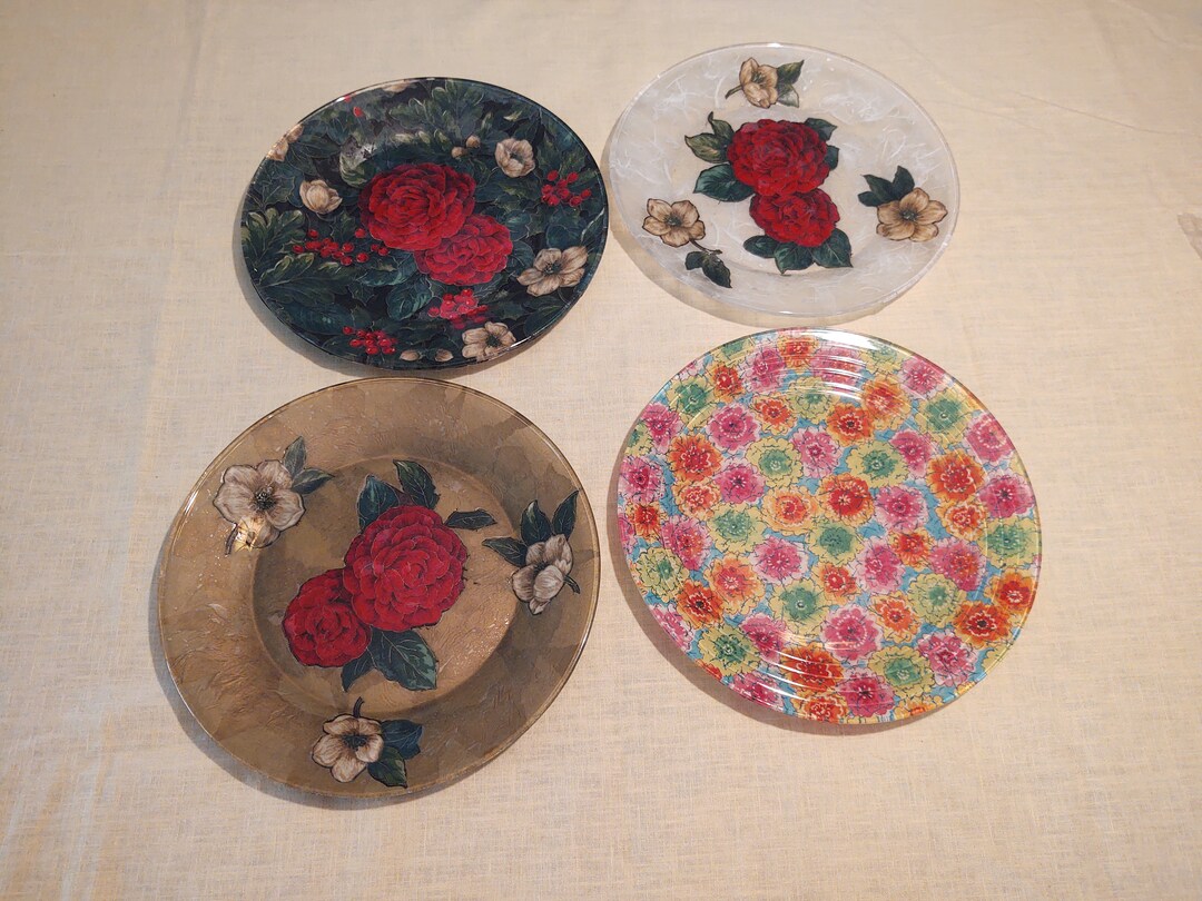 4 Vintage Decoupage Fabric Plates. Christmas Flower Design Etsy