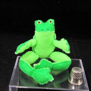 Humphrey Frogart - Miniature Plush Frog for Dioramas & Collectors