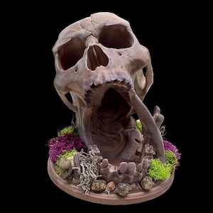 Skull Dice Tower - Dice Roller - Dice Randomizer - Skull Diorama Decor - Deserts Kiss Dice Roller