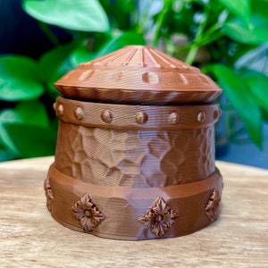 Lions Brew Dice Box- Dice Vault- From Mythic Mugs by Ars Moriendi