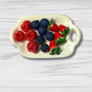 Dollhouse Strawberries, Raspberries,Blueberries in 2 Sizes | Mini Fruit Plate | Dollhouse Kitchen Food