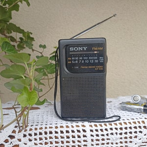 sony pocket radio - vintage decoration - vintage pocket radio