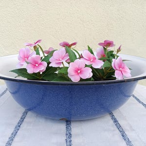 enamelware blue - enameled bowl -vintage garden decoration - vintage kitchen decor - flower box