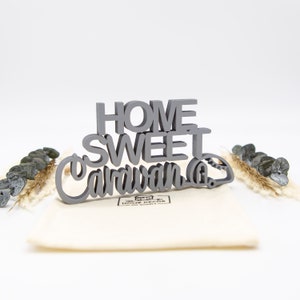 Wooden Lettering »Home Sweet Caravan« – 3D Wall Decoration for Motorhome Camper Van Caravan Vanlife Gift