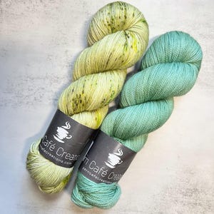 YARN DESTASH - hand dyed yarn - fingering weight - specked yarn - superwash merino wool nylon - Yarn Cafe Creations - sale yarn