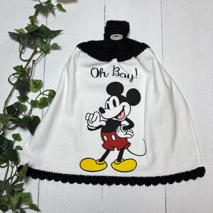 Toalla de cocina de Mickey Mouse: Disney, parte superior de crochet, toalla para colgar, doble propósito, borde inferior festoneado imagen 3