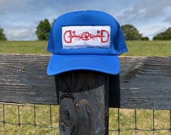 Dapper Darling Bit Club Hat
