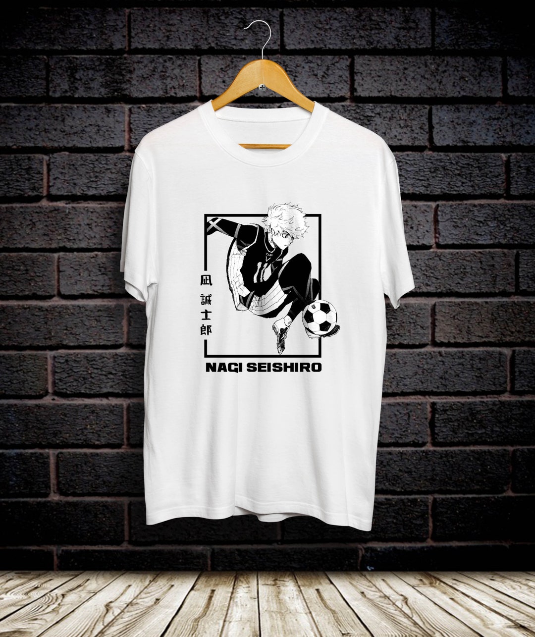 品揃え豊富で Nagi - Lock Blue Seishiro Etsy - T-shirt トップス