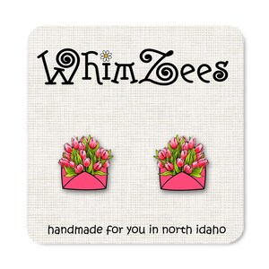 Pendientes para el Día de la Madre / Flores para el Día de la Madre / Regalo para el Día de la Madre / Ramo de flores primaveral / Sobre rojo / Tulipanes con carta de amor / W333