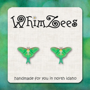Luna Moth Earrings / Luna Moth Lovers Gift / Witchy Green Moth Jewelry / Botanical Insect Jewelry / American Moon Moth / Actias Luna / W369
