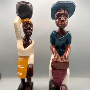Handcrafted Muerto Wooden Statue Set / Set de Estatuas Talladas a Mano