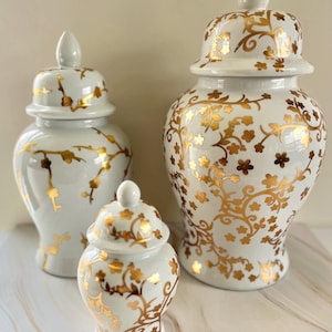 Ceramic Ginger Jar for Oshun: White & Gold Tinaja