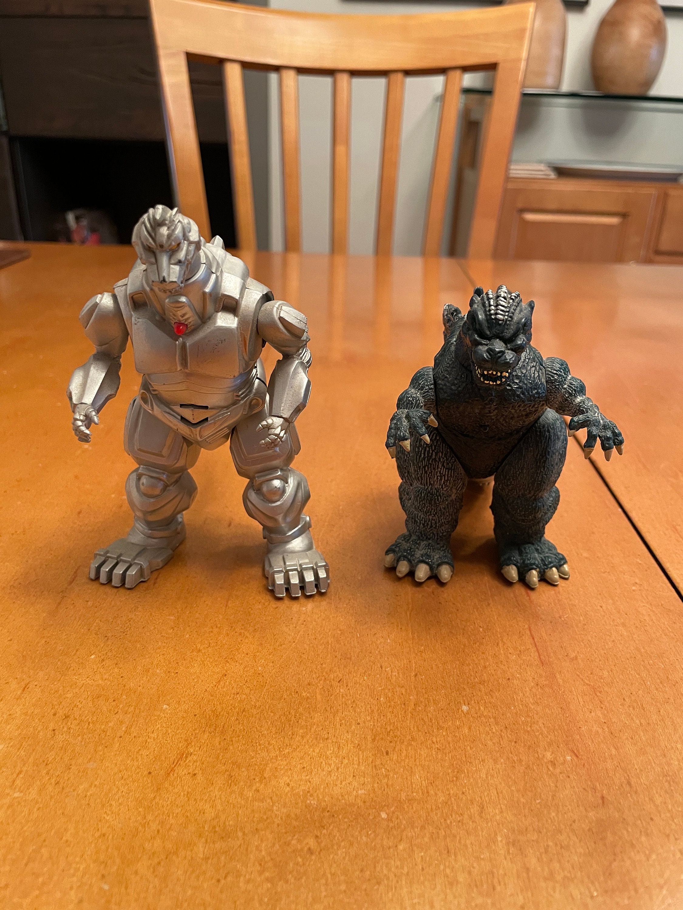 Set of 2 Godzilla Earth MechaGodzilla Figures King of The Monsters