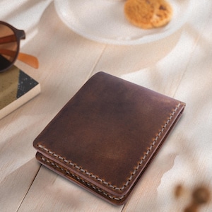 Cartera de cuero hecha a mano, carteras personalizadas para hombre, cartera plegable de cuero de grano completo para hombre, regalo para él, Día del Padre, cartera con monograma