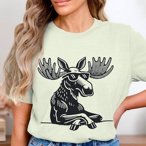 Moose with Sunglasses Svg | Moose Illustration | Cool Animal Svg | Moose Clipart | Moose Head Svg | Moose Png | Cartoon Moose Png
