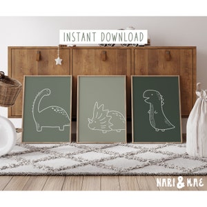 Pode incluir: Três ilustrações de dinossauros imprimíveis em estilo minimalista. As ilustrações são em preto e branco sobre um fundo verde. Os dinossauros são um estegossauro, um tricerátopo e um tiranossauro rex.