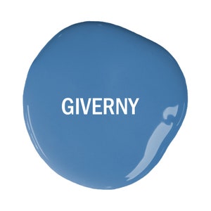 K&ouml;nnte beinhalten: Ein blauer Farbmuster mit dem Wort "GIVERNY" in wei&szlig;.