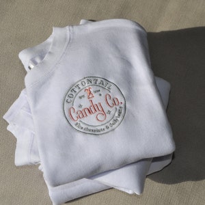 Cottontail Bunny Embroidered Cropped Lightweight Crewneck Sweatshirt White