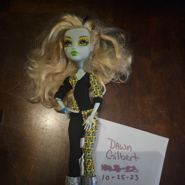 Monster high dolls