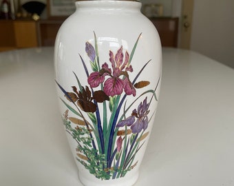 Vintage Iris Vase 6.5” tall made in Japan
