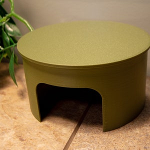 Round Hut Reptile Hide