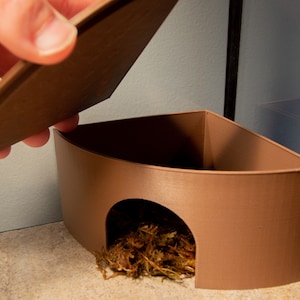 Removable Top Reptile Hide