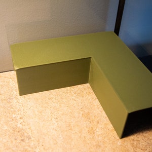 L Shaped Hide for Reptiles