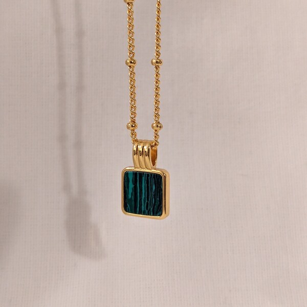 Vintage Emerald Malachite Gold Necklace, Emerald Pendant 18k Gold Plated, Gold Square Necklace, Green Stone Necklace, Healing Energy Pendant