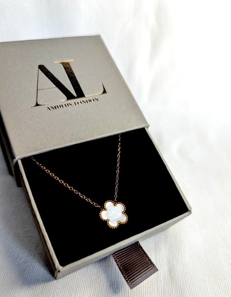 Dainty Five Leaf Clover Necklace Gold, Flower Pendant 18k Gold Plated ...