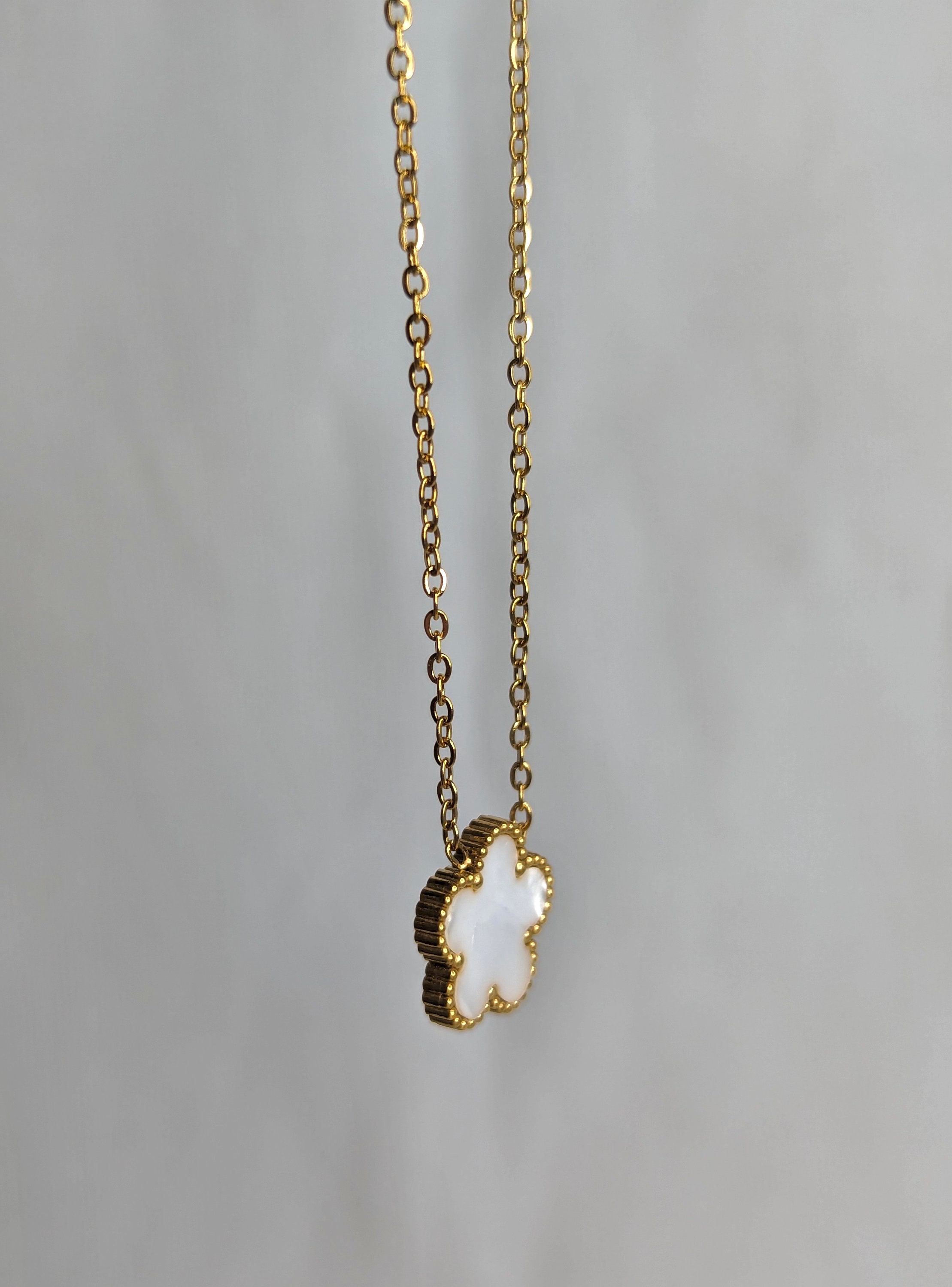 Dainty Five Leaf Clover Necklace Gold, Flower Pendant 18k Gold Plated ...