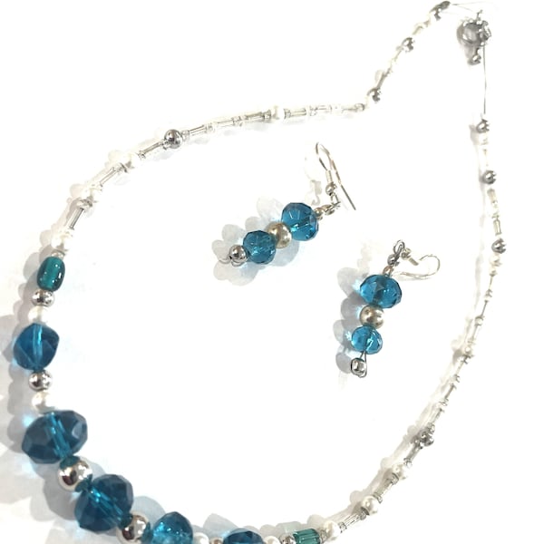 blue - tourquoise bead necklace and earrings