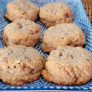 18 Diabetic-Friendly Gluten-Free Cinnamon Pecan Cookies