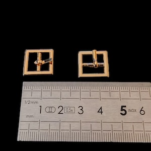 Set - 2 pieces - Gold square - 16x16mm - 11mm inner diameter