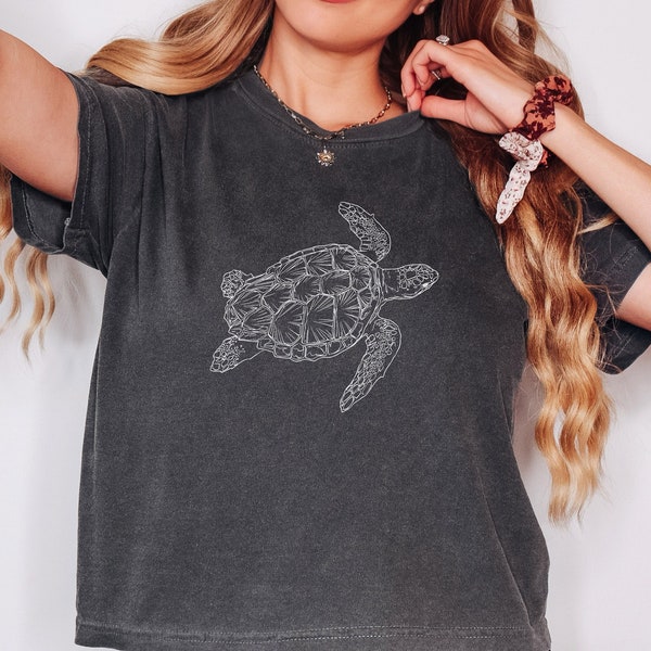 Sea Turtle Shirt Comfort Colors Boxy Save the Turtles Beach Shirt Surfer Gift for Beach Vacation Summer Vibes VSCO Aesthetic Trendy  tShirt