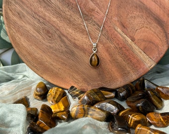 Tigers Eye Sterling Silver Necklace, Indian Emerald Sterling Silver Necklace, Dainty Crystal Necklace, Crystal Jewelry, Dainty Necklace,